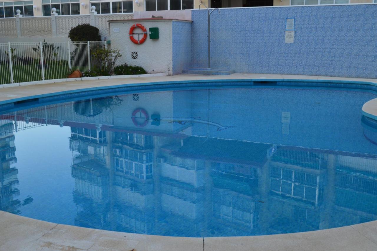 Seafront Recently Renovated Apartments เบนัลมาเดนา ภายนอก รูปภาพ